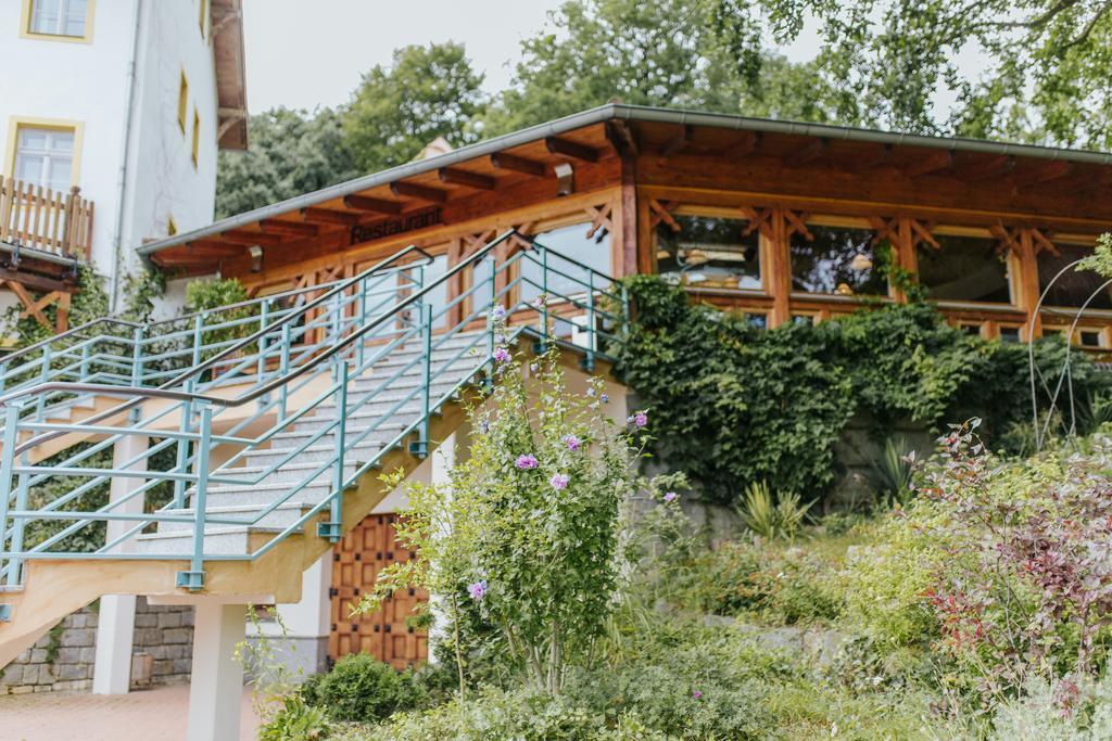 Turmvilla Бад Мускау Екстериор снимка